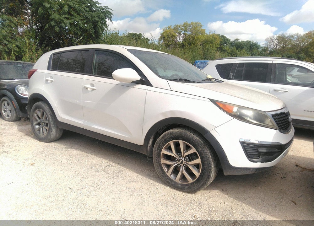 2016 KIA SPORTAGE LX VIN: KNDPB3AC7G7823464