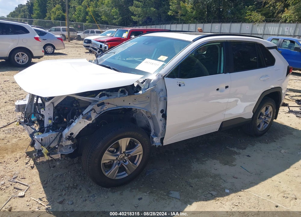 2024 TOYOTA RAV4 XLE VIN: 2T3W1RFV7RC265250