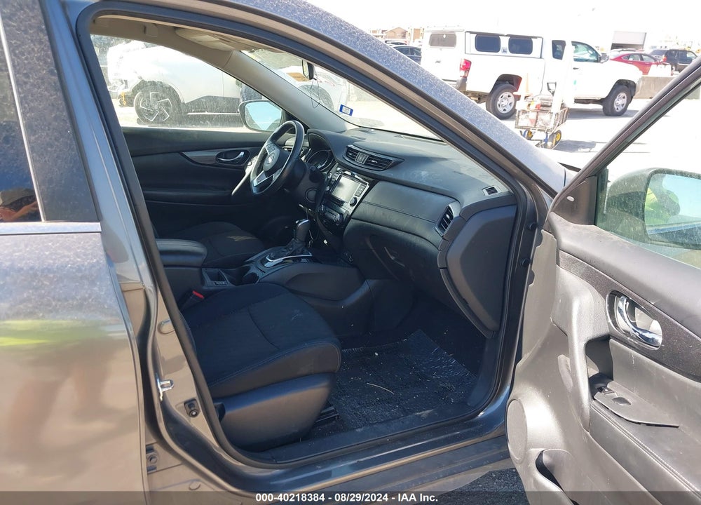 2018 NISSAN ROGUE SV VIN: 5N1AT2MV9JC707526