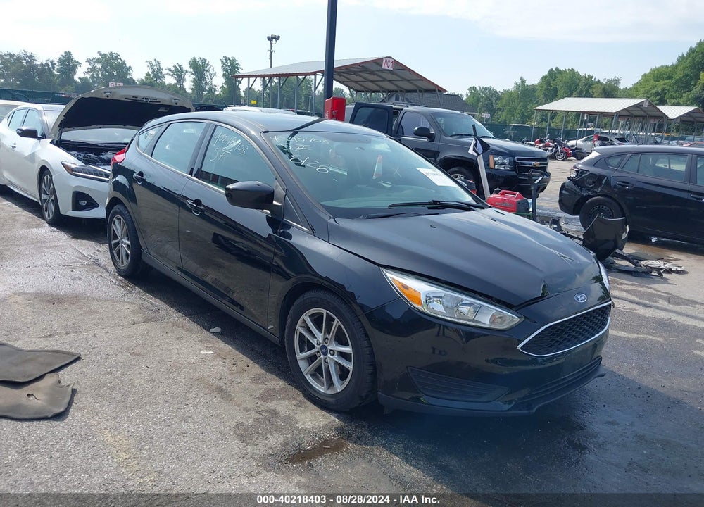 2018 FORD FOCUS SE VIN: 1FADP3K27JL275772