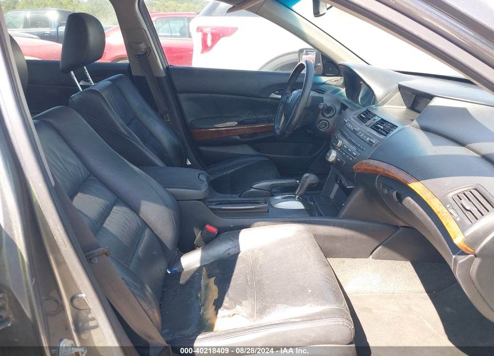 2011 HONDA ACCORD 2.4 EX-L VIN: 1HGCP2F81BA081011