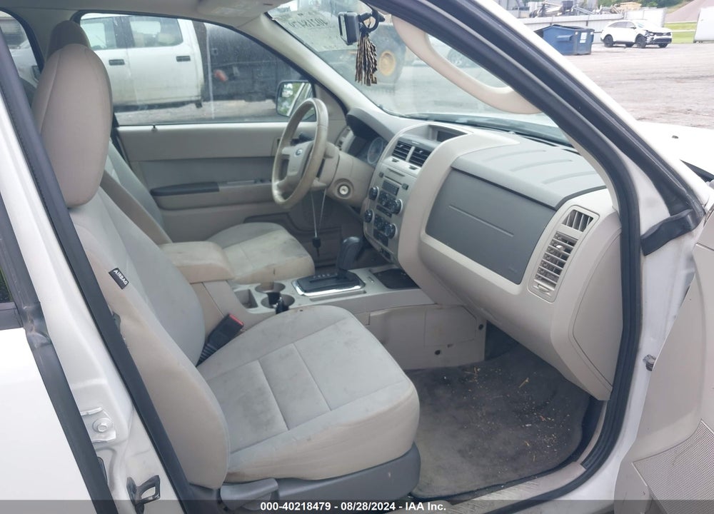 2011 FORD ESCAPE XLT VIN: 1FMCU0DG4BKA38178