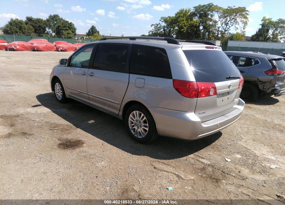 2008 TOYOTA SIENNA XLE VIN: 5TDZK22C18S216792