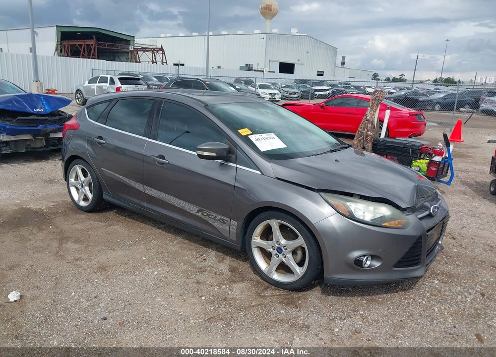 2013 FORD FOCUS TITANIUM VIN: 1FADP3N29DL313048