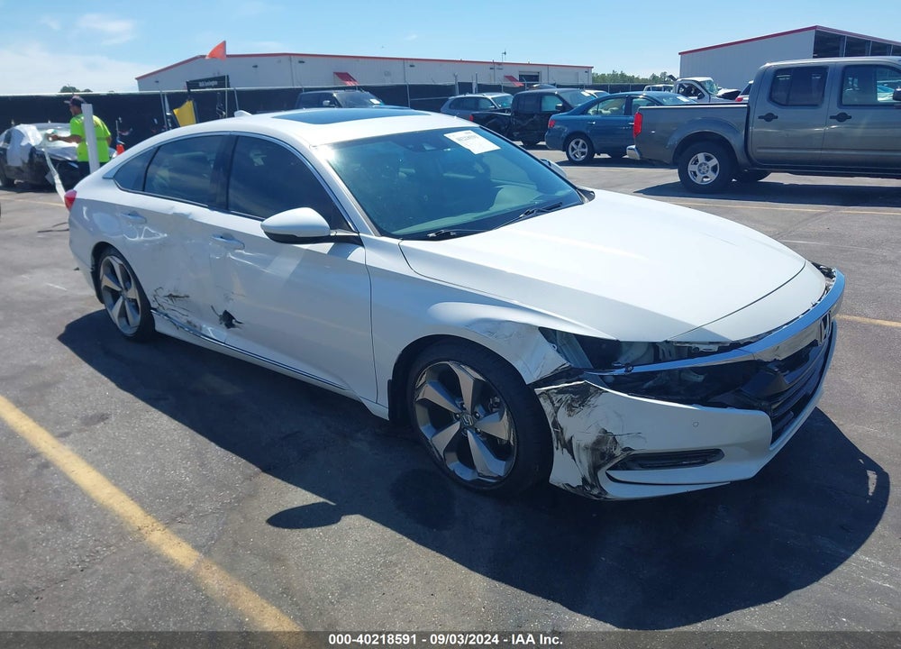 2018 HONDA ACCORD TOURING VIN: 1HGCV1F93JA189119