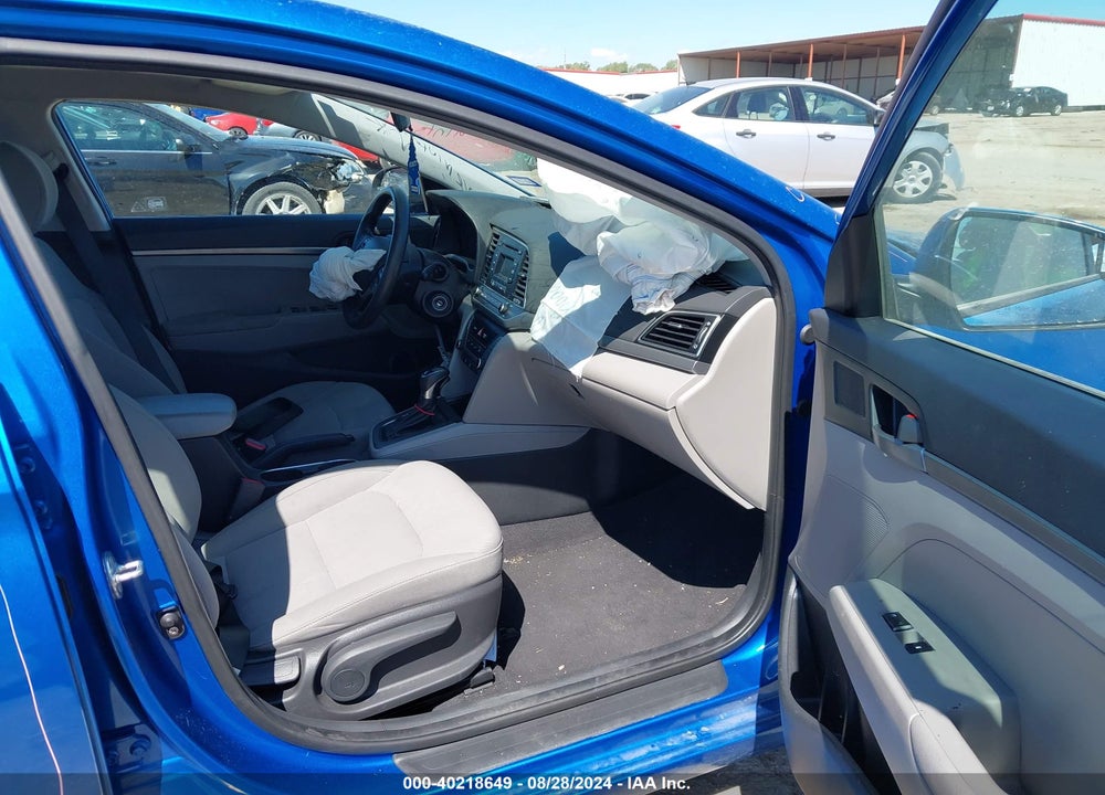 2018 HYUNDAI ELANTRA SE VIN: KMHD74LF7JU648767