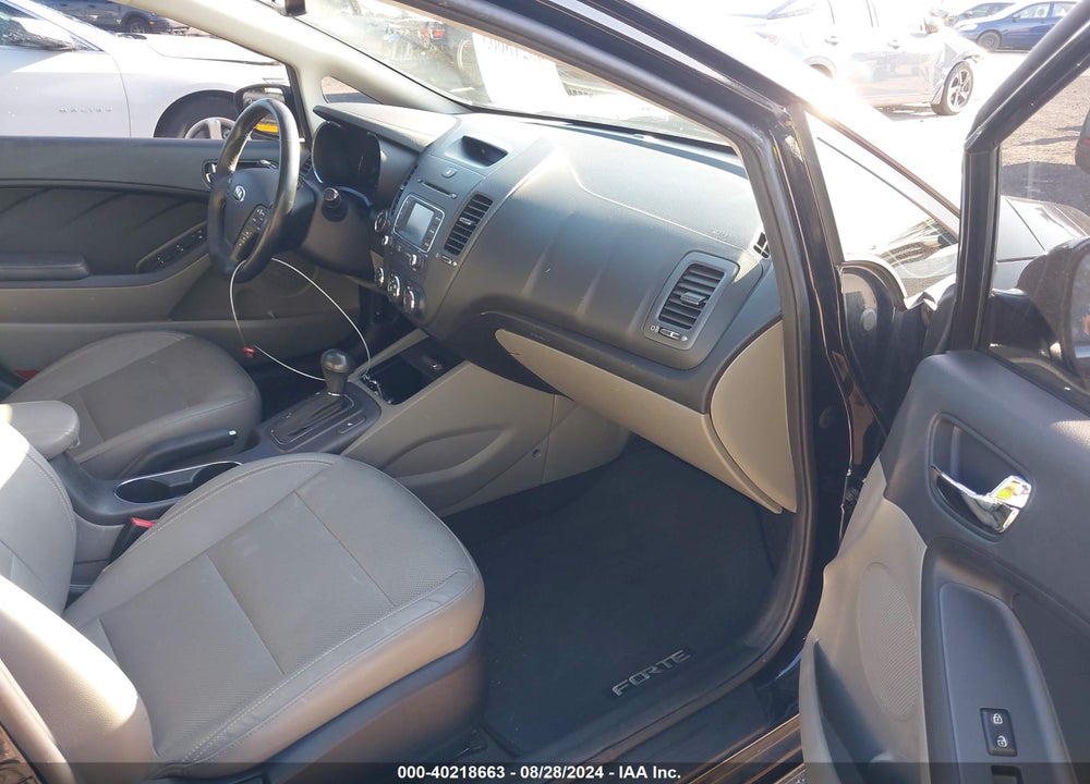 2014 KIA FORTE EX VIN: KNAFX5A88E5156298