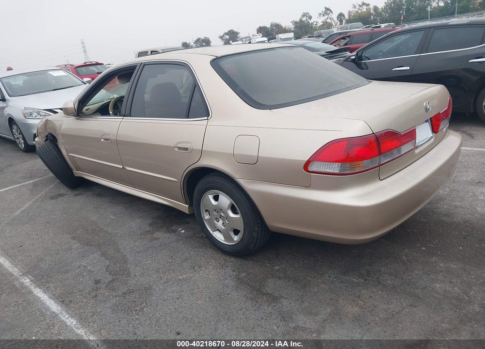 2002 HONDA ACCORD 3.0 EX VIN: 1HGCG16542A004648