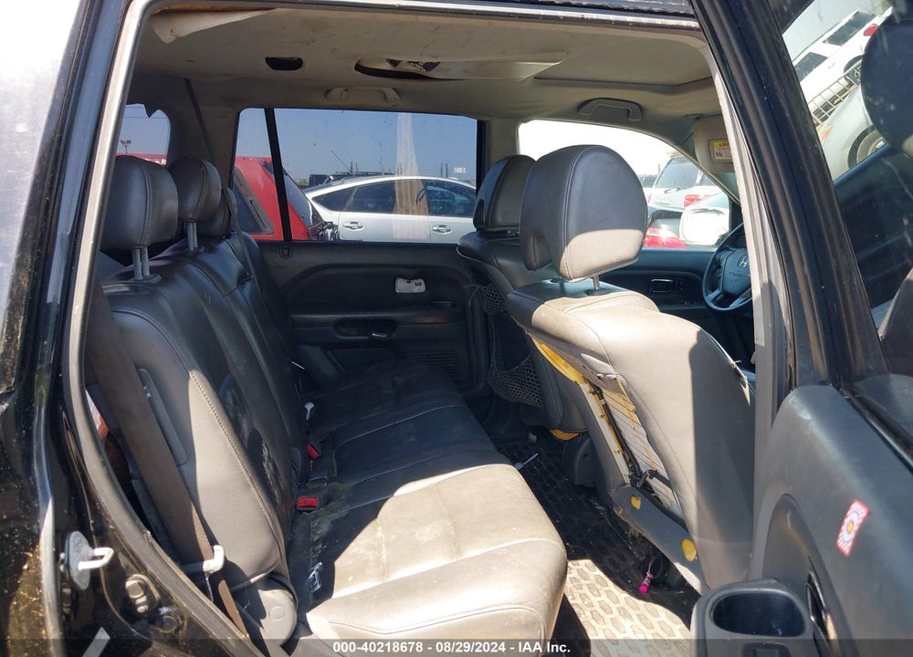 2006 HONDA PILOT EX-L VIN: 5FNYF28686B043873