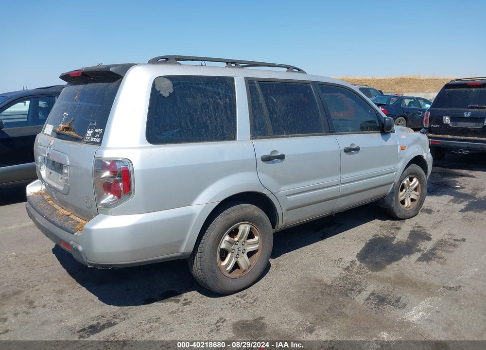 2007 HONDA PILOT LX VIN: 5FNYF28177B045104