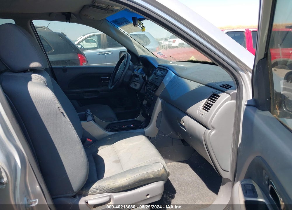 2007 HONDA PILOT LX VIN: 5FNYF28177B045104