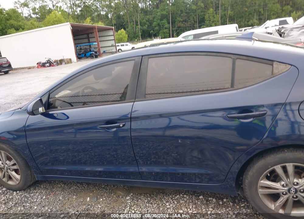 2018 HYUNDAI ELANTRA SEL VIN: 5NPD84LF1JH253804