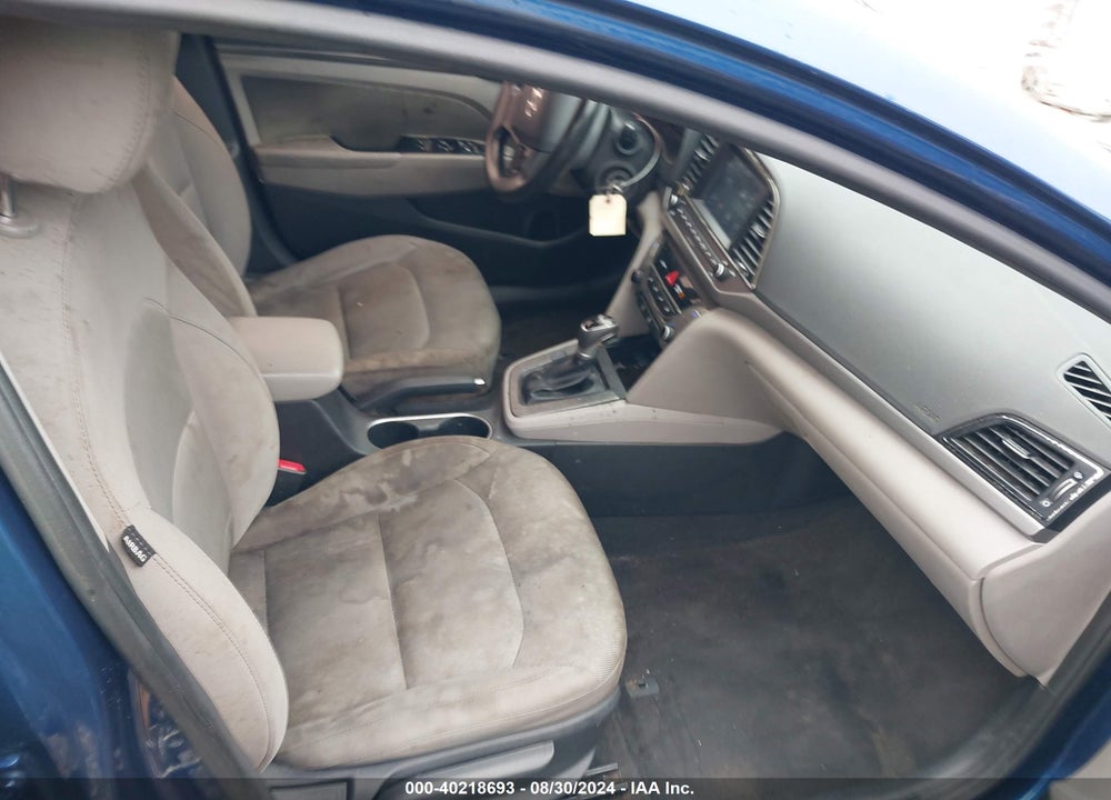 2018 HYUNDAI ELANTRA SEL VIN: 5NPD84LF1JH253804