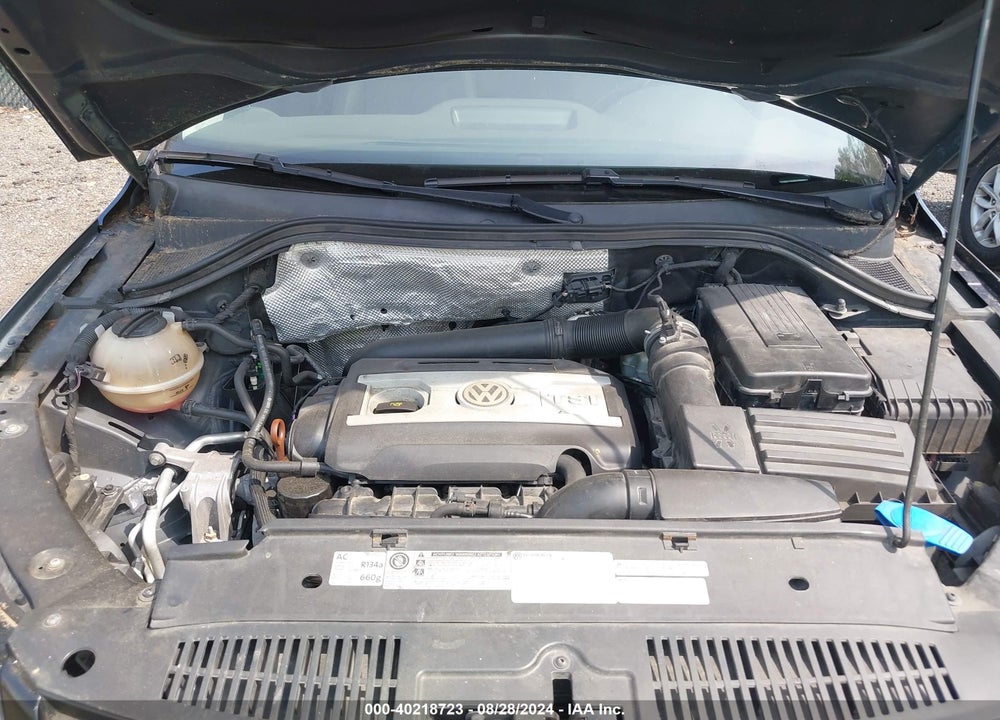 2012 VOLKSWAGEN TIGUAN SE VIN: WVGBV7AX8CW596406