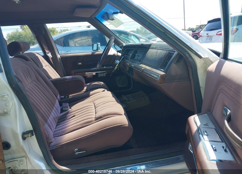 1991 FORD CROWN VICTORIA COUNTRY SQUIRE LX VIN: 2FACP79F2MX125734