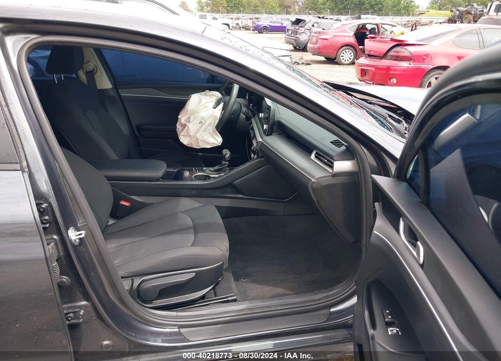 2024 KIA K5 LXS VIN: 5XXG14J2XRG244818