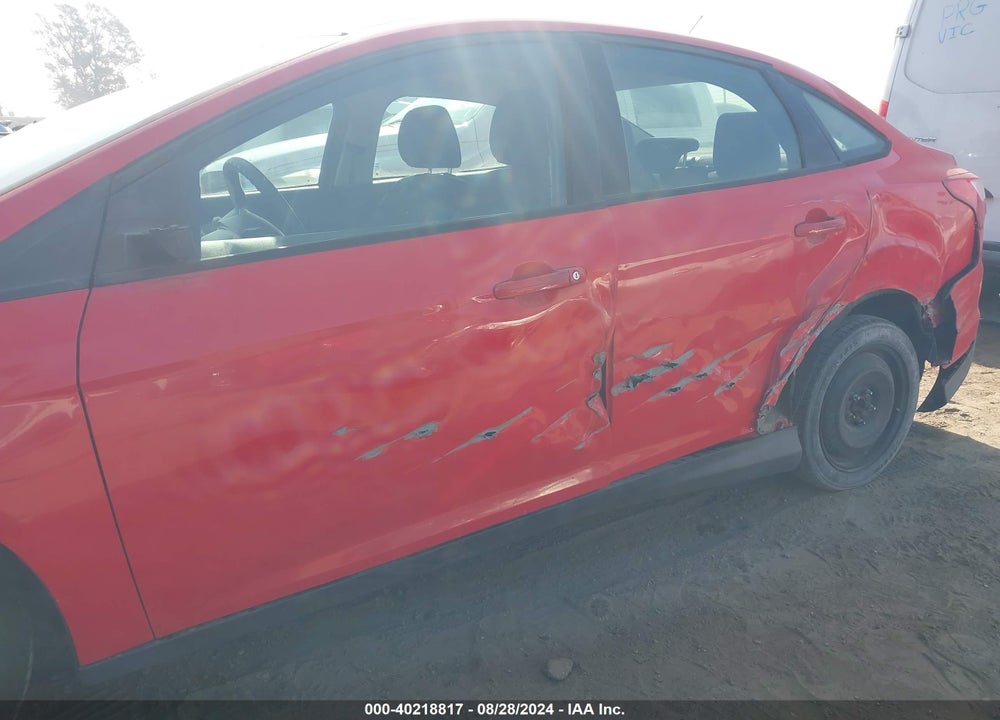 2013 FORD FOCUS SE VIN: 1FADP3F28DL212999