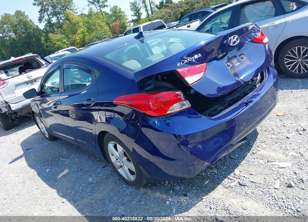 2013 HYUNDAI ELANTRA VIN: 5NPDH4AE1DH452950