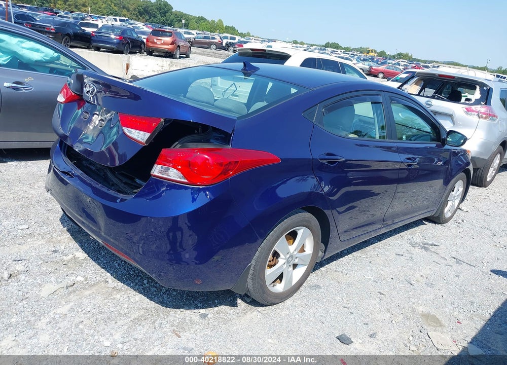 2013 HYUNDAI ELANTRA VIN: 5NPDH4AE1DH452950