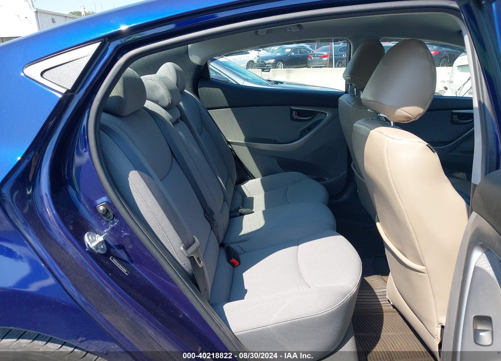2013 HYUNDAI ELANTRA VIN: 5NPDH4AE1DH452950
