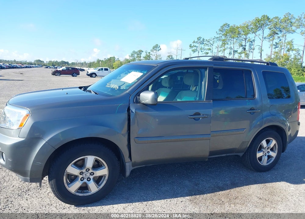 2009 HONDA PILOT EX VIN: 5FNYF384X9B012116