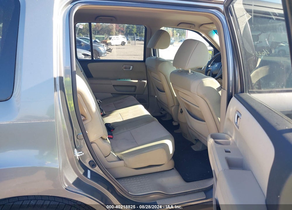 2009 HONDA PILOT EX VIN: 5FNYF384X9B012116