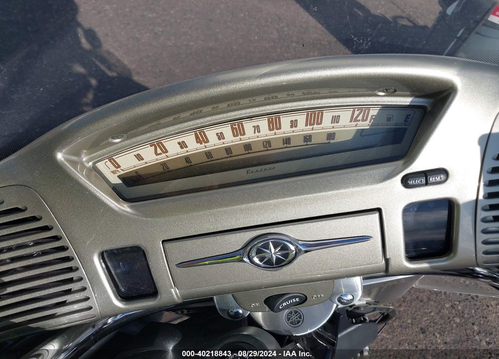 2001 YAMAHA XVZ13 TF VIN: JYAVP04E81A004618