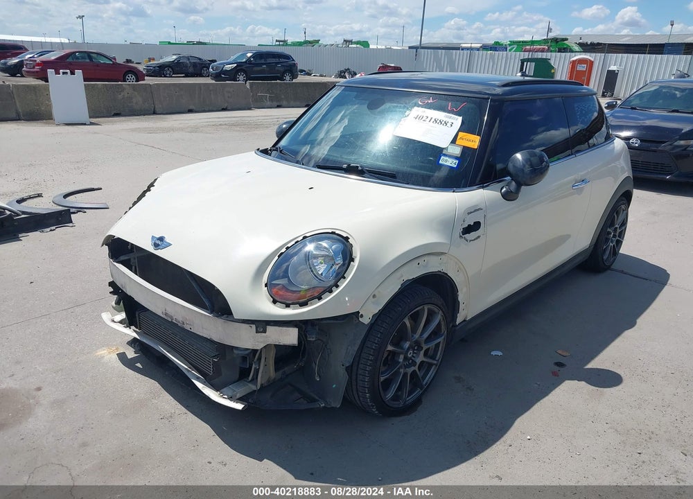 2015 MINI HARDTOP VIN: WMWXM5C52FT939596