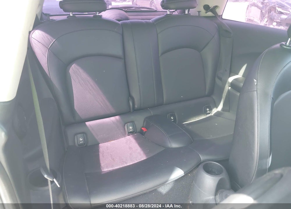 2015 MINI HARDTOP VIN: WMWXM5C52FT939596
