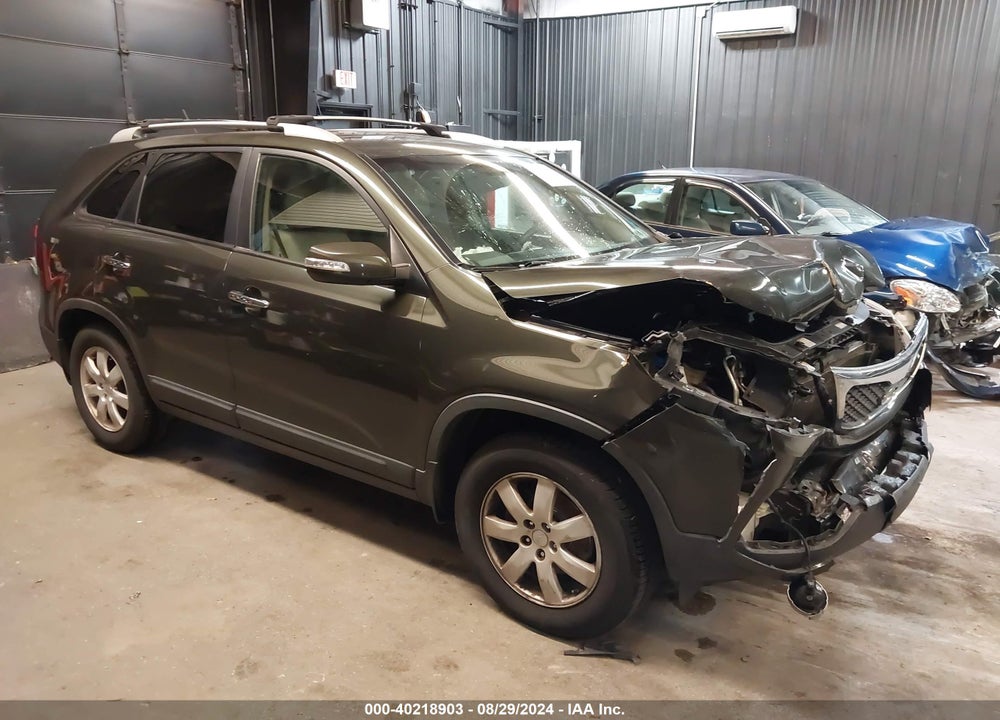 2012 KIA SORENTO LX VIN: 5XYKT3A61CG249541