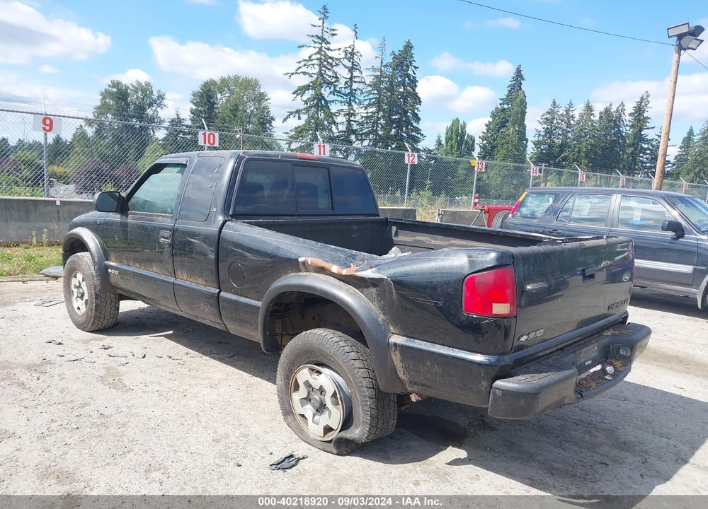 2000 CHEVROLET S-10 LS VIN: 1GCCT19W5Y8308327