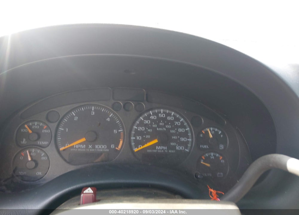 2000 CHEVROLET S-10 LS VIN: 1GCCT19W5Y8308327