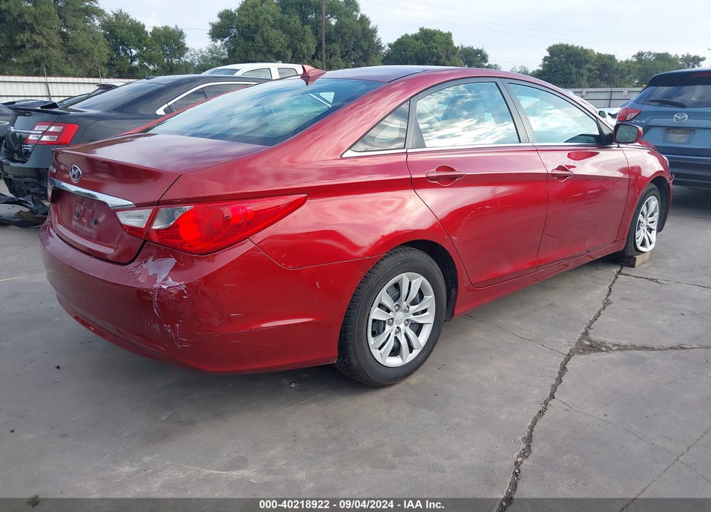 2013 HYUNDAI SONATA GLS VIN: 5NPEB4AC2DH552222
