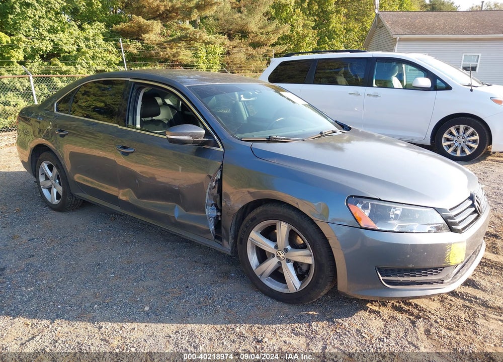 2013 VOLKSWAGEN PASSAT 2.5L SE VIN: 1VWBP7A35DC106791