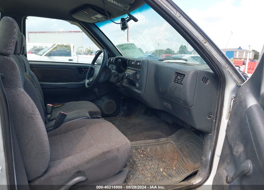 1997 CHEVROLET S-10 LS FLEETSIDE VIN: 1GCCS1443V8176091
