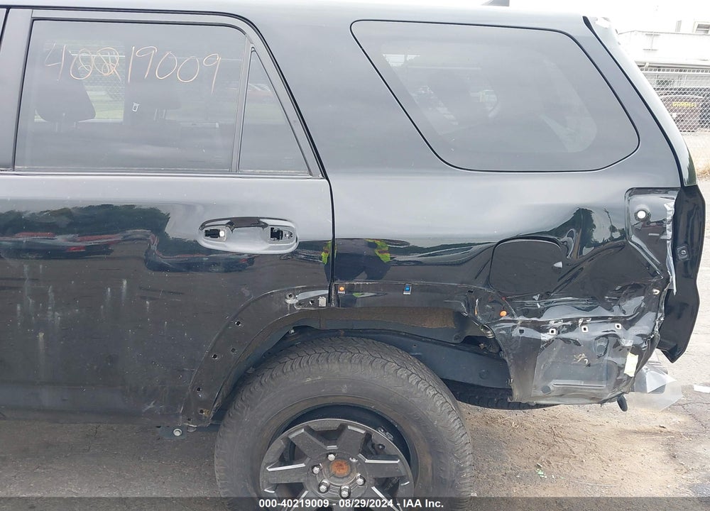 2021 TOYOTA 4RUNNER TRAIL SPECIAL EDITION VIN: JTEBU5JR4M5898257