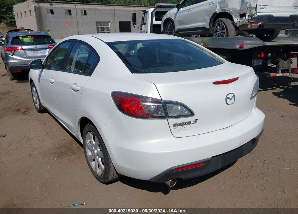 2010 MAZDA 3 I TOURING VIN: JM1BL1SG8A1219557
