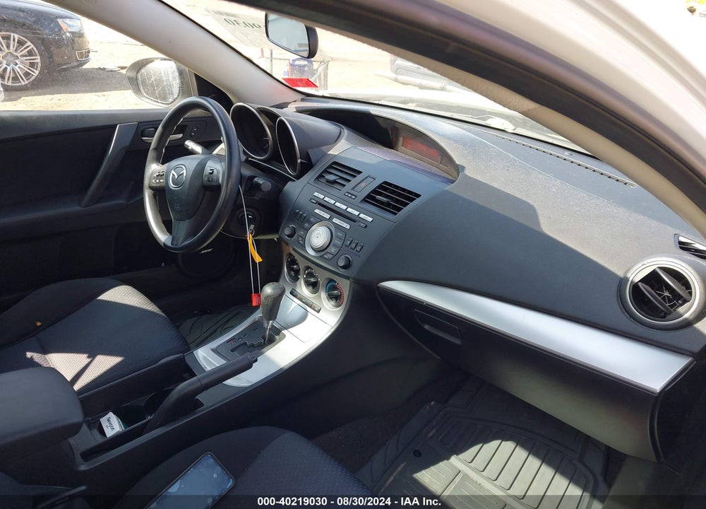 2010 MAZDA 3 I TOURING VIN: JM1BL1SG8A1219557
