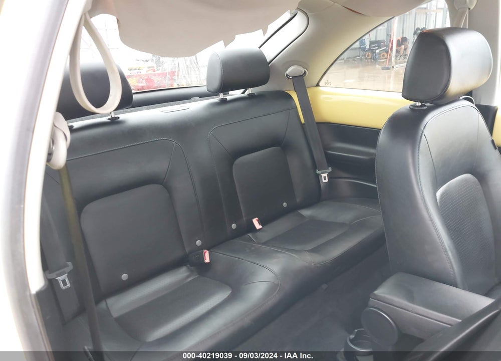 2009 VOLKSWAGEN NEW BEETLE 2.5L VIN: 3VWPW31C89M515584