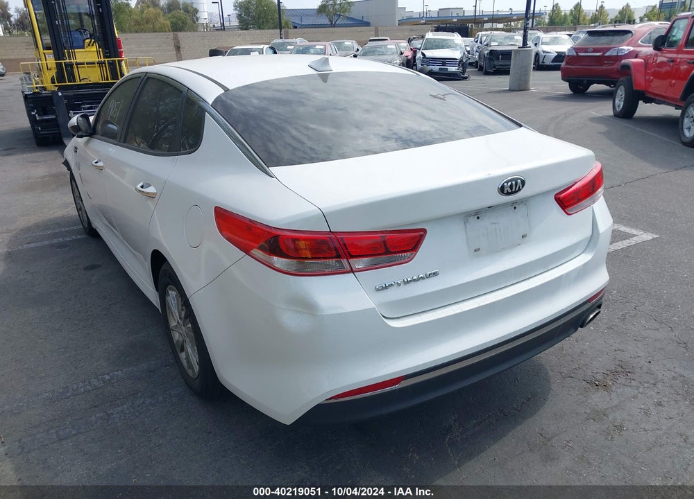 2016 KIA OPTIMA LX VIN: 5XXGT4L38GG031945