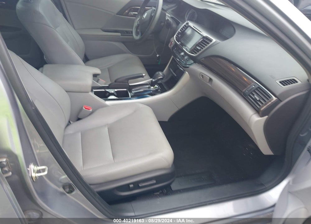 2017 HONDA ACCORD EX-L VIN: 1HGCR2F80HA173388