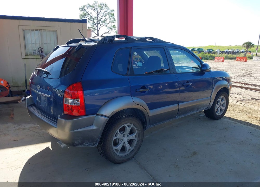 2009 HYUNDAI TUCSON SE VIN: KM8JN72D59U944277