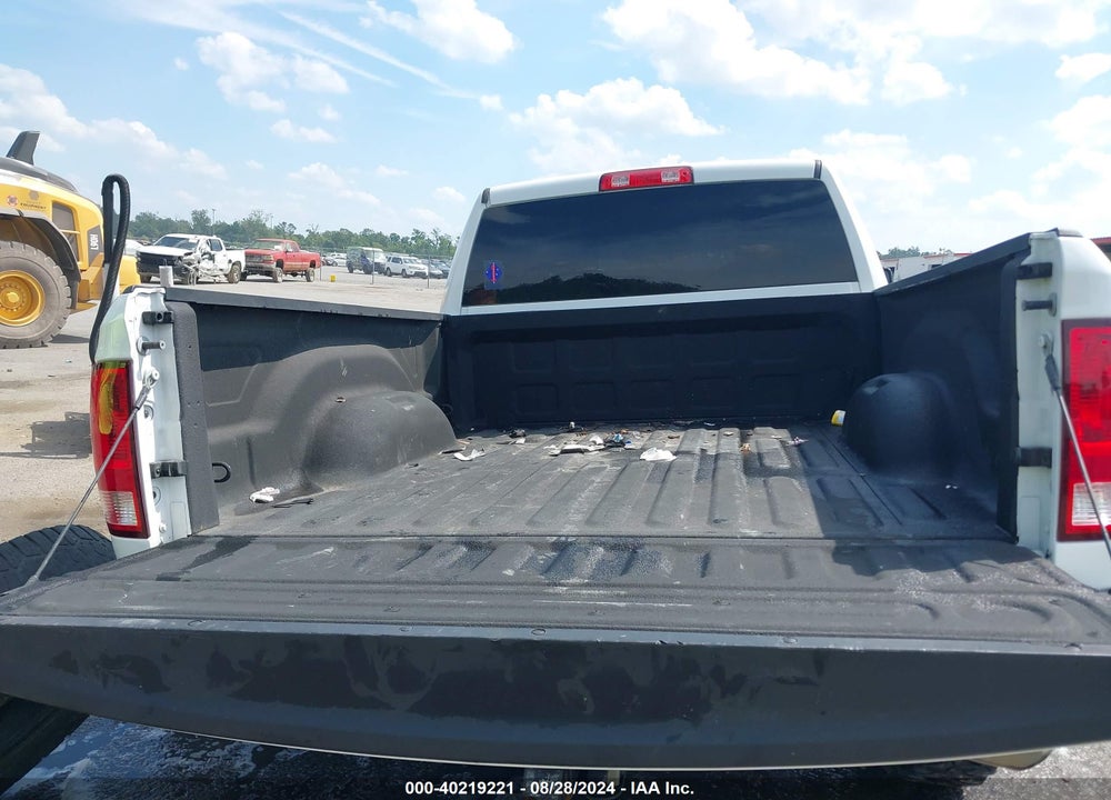 2019 RAM 1500 CLASSIC TRADESMAN QUAD CAB 4X4 6'4 BOX VIN: 1C6RR7FT3KS720463