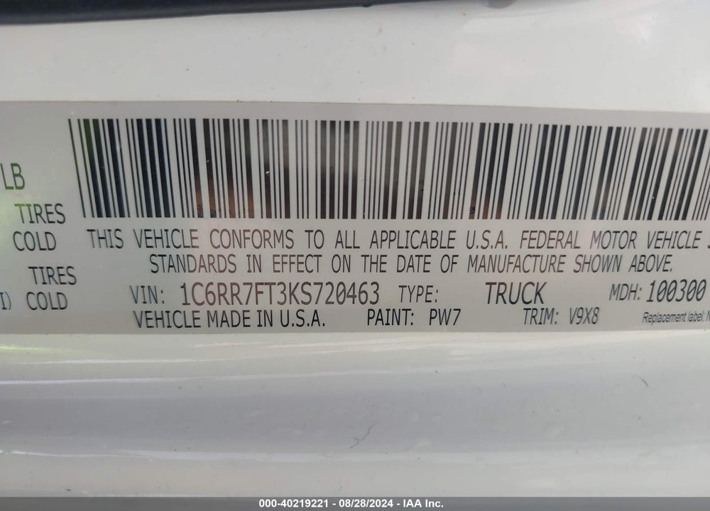 2019 RAM 1500 CLASSIC TRADESMAN QUAD CAB 4X4 6'4 BOX VIN: 1C6RR7FT3KS720463