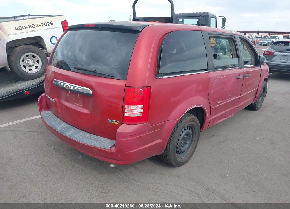 2008 CHRYSLER TOWN & COUNTRY LX VIN: 2A8HR44H08R799093