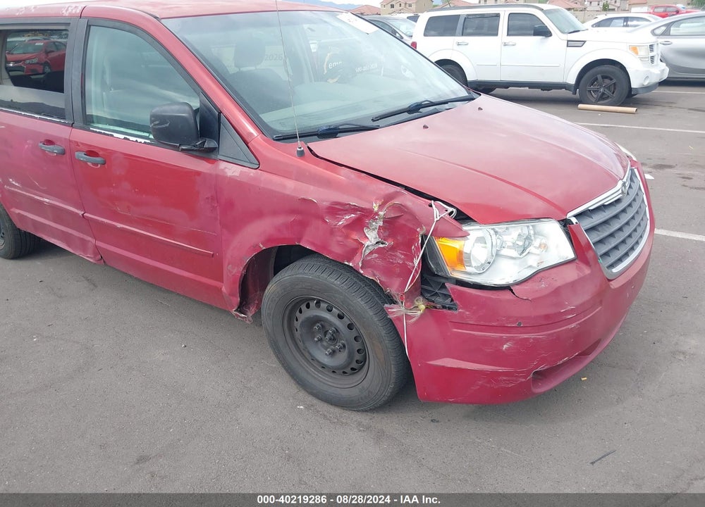 2008 CHRYSLER TOWN & COUNTRY LX VIN: 2A8HR44H08R799093
