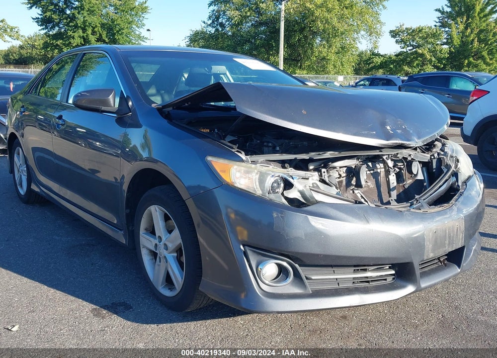 2013 TOYOTA CAMRY SE VIN: 4T1BF1FK6DU647969