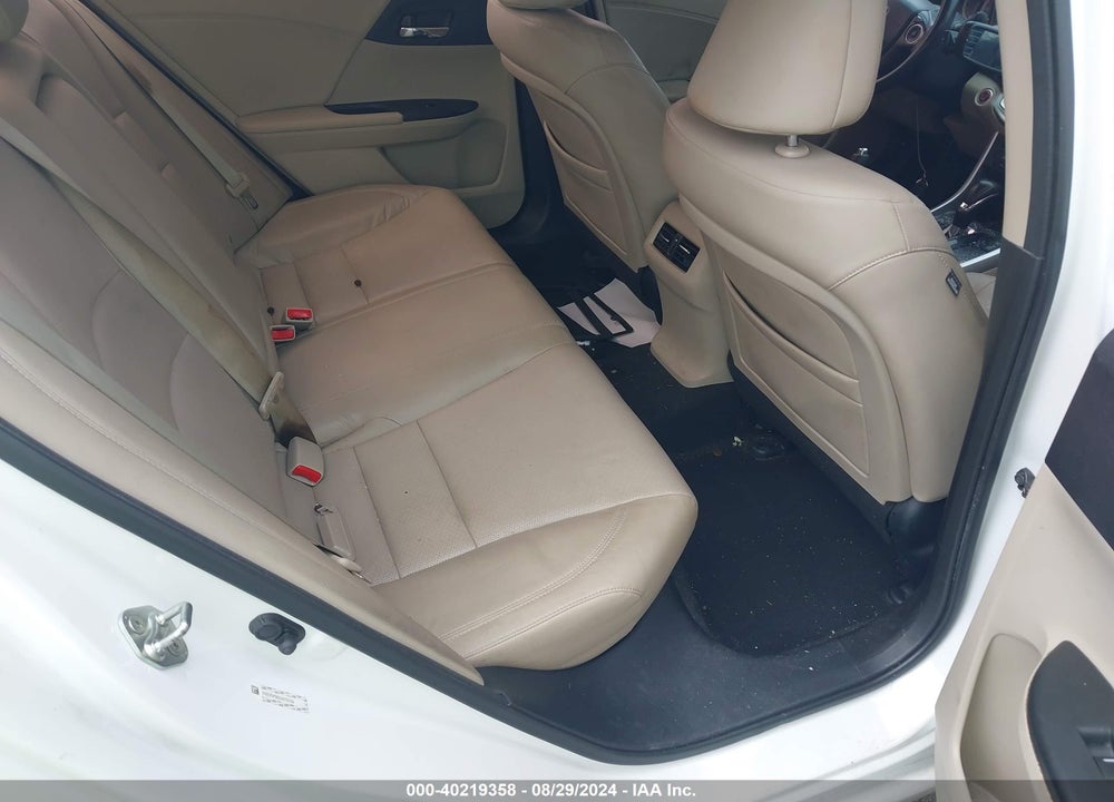 2013 HONDA ACCORD EX-L V-6 VIN: 1HGCR3F82DA013058