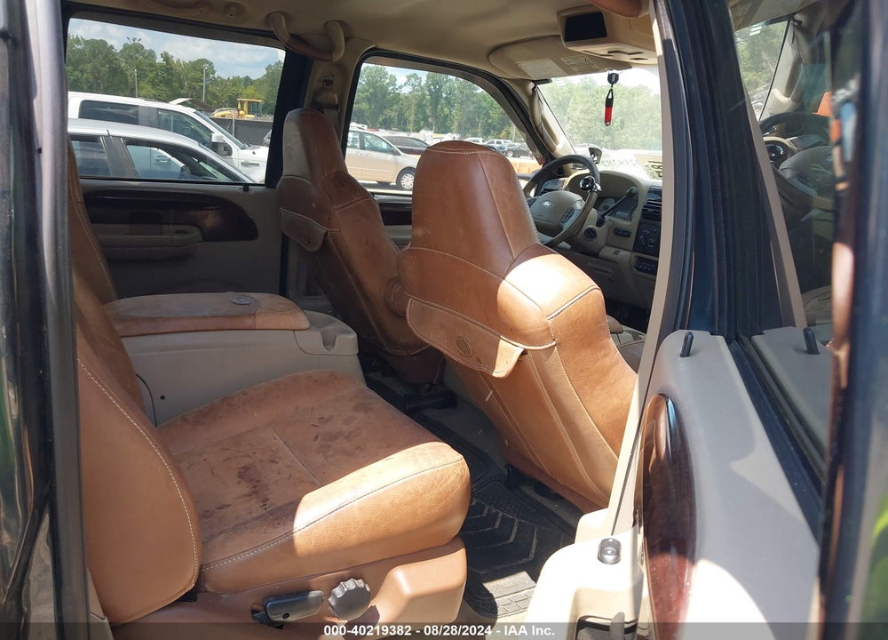 2005 FORD F-350 LARIAT/XL/XLT VIN: 1FTWW33Y15EC06904