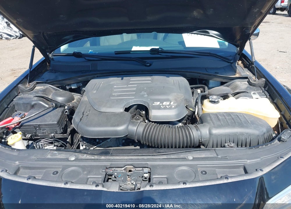 2018 CHRYSLER 300 LIMITED AWD VIN: 2C3CCAKG8JH177207